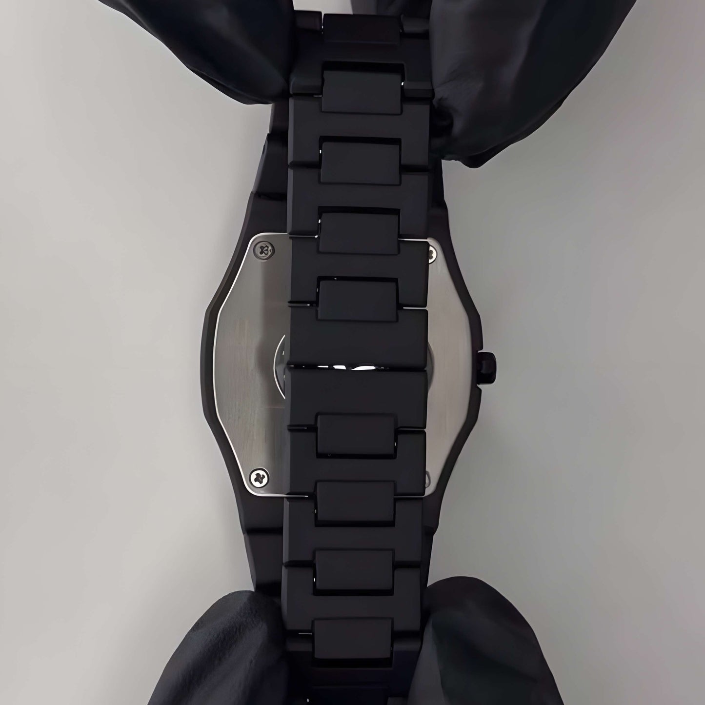Arabic Aura Watch – Elegant Black Wristwatch with Arabic Numerals for Men & Women