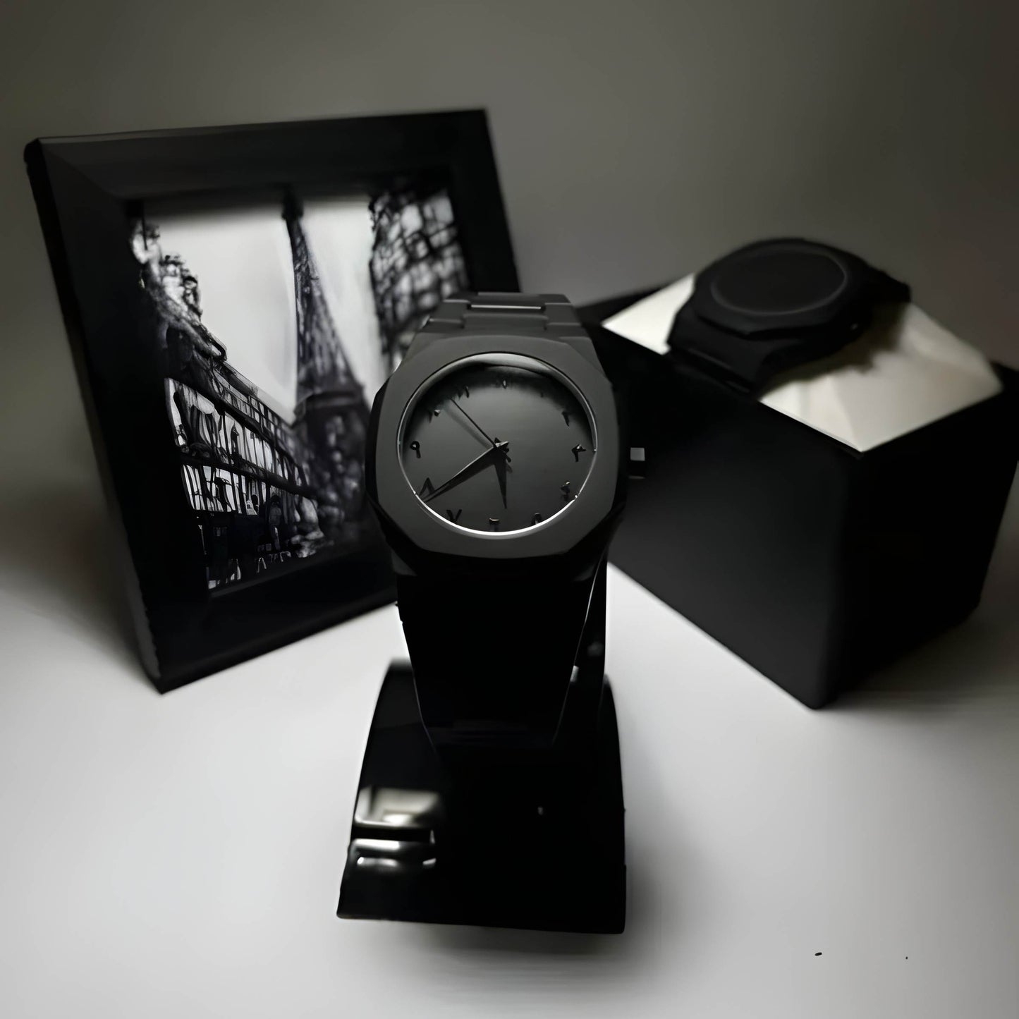 Arabic Aura Watch – Elegant Black Wristwatch with Arabic Numerals for Men & Women